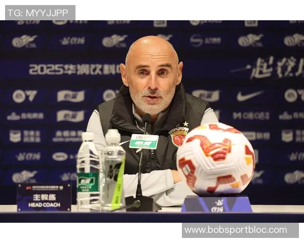 穆斯卡特谈球队努力与客观因素的挑战表示自豪之情